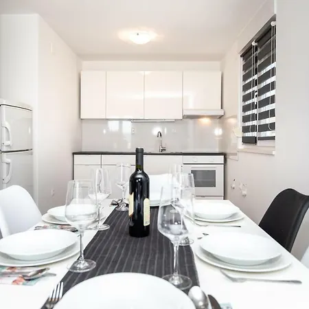 Kreso Apartament Kaštela