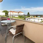 Appartement Kreso *